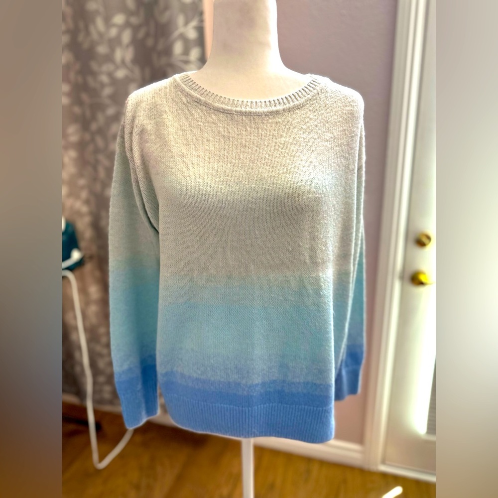 White gray turquoise, sweater, banana republic, size medium ombre